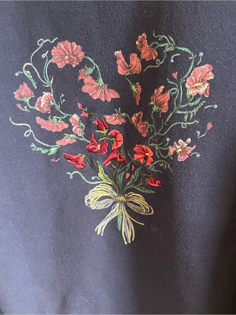 Northern Reflections Navy Crewneck Sweatshirt with Floral Heart Motif - Vintage - Picture 2 of 3